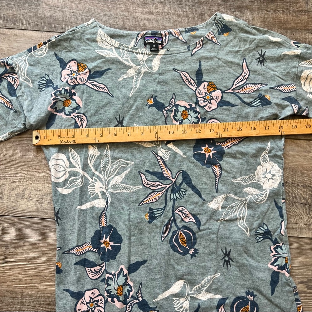 Patagonia XS Women’s Shirt - Picture 6 of 7